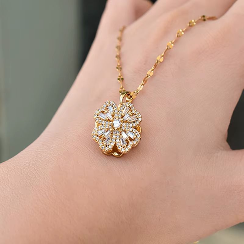 Lucky Bloom Clover Necklace