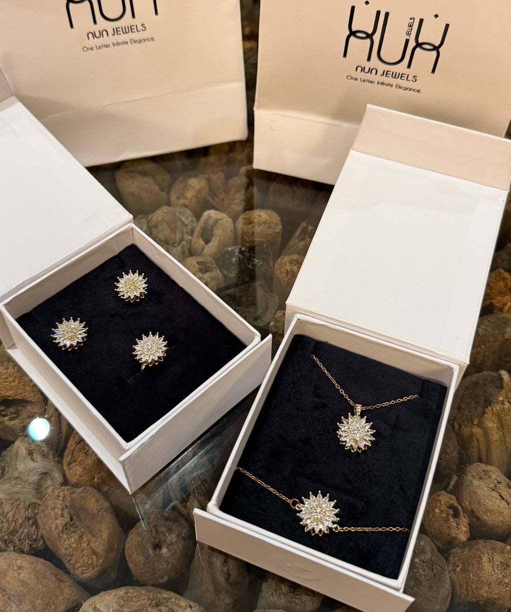 Spinning Bloom 4 Piece Set
