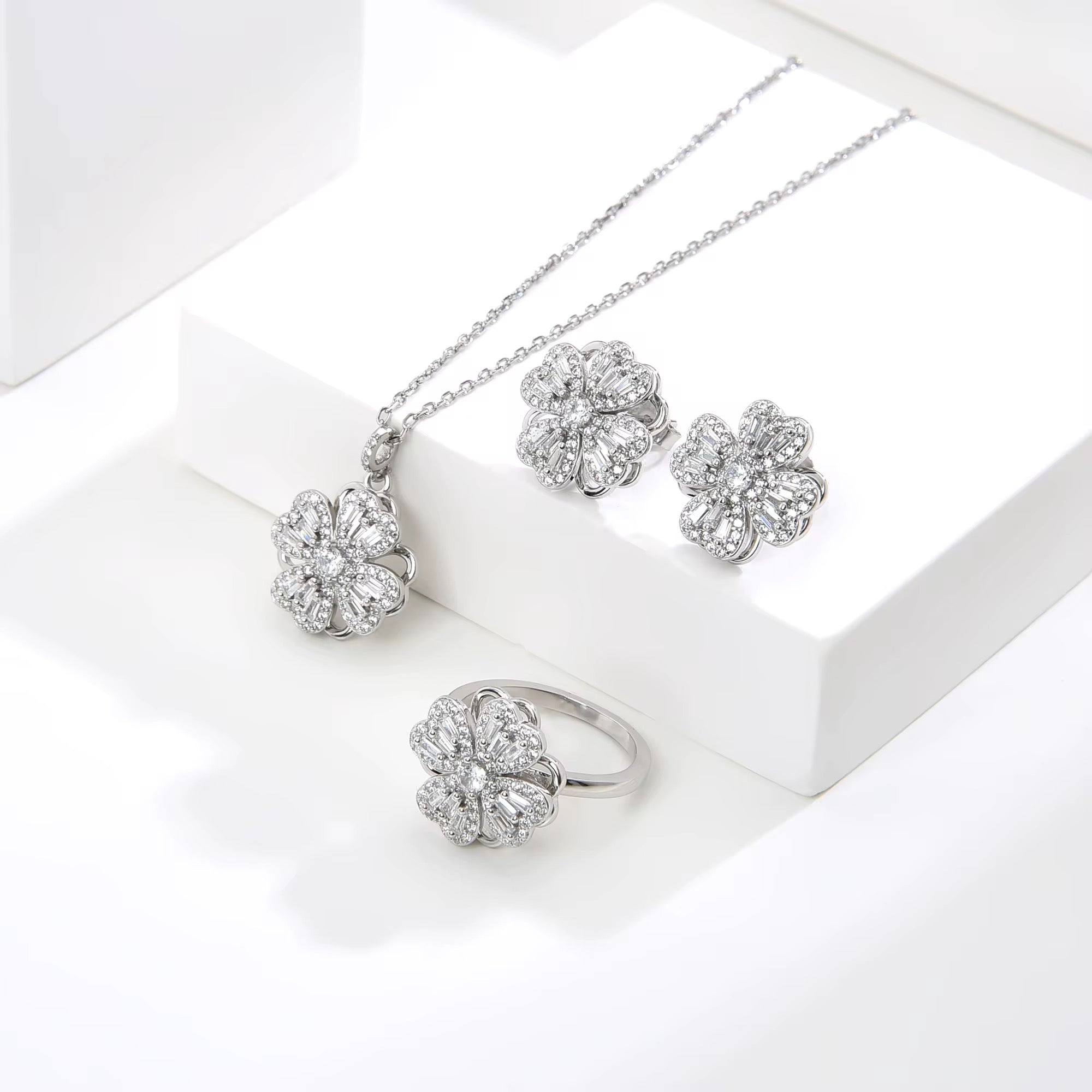 Four Leaf Clover Heart Complete Set