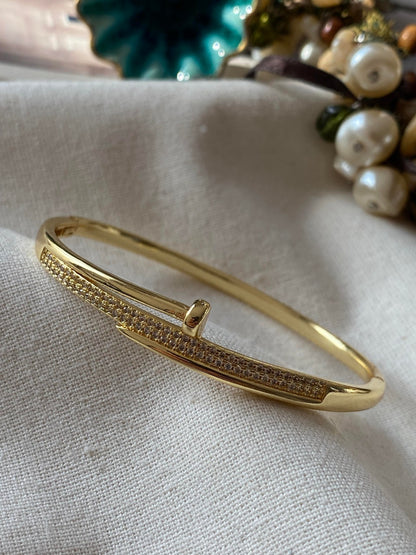 Nail Crystal Design Bangle
